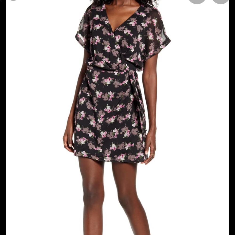 All In favor  floral short sleeve dress